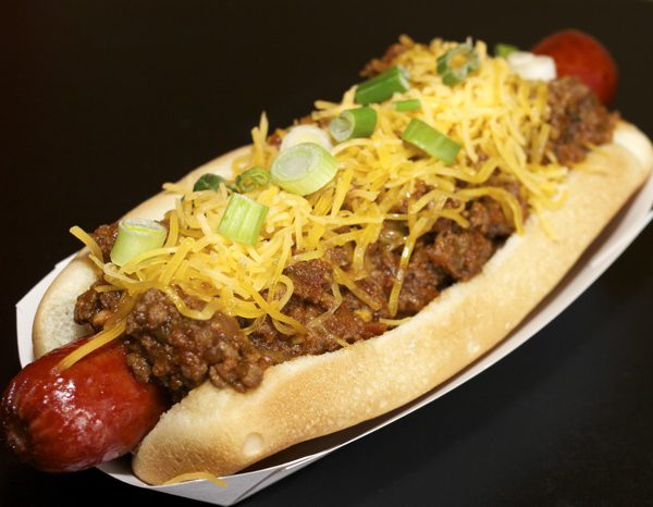 CHILI CHEESE DOG